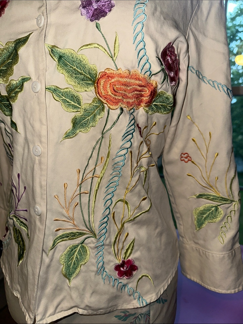 Vintage Bobby Chan Cream Embroidered Floral Button-Down Shirt - Picture 4 of 13